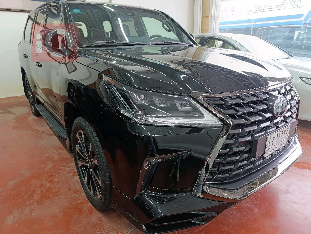 Lexus LX